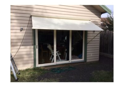 img_4390_1 Drop Arm Awning