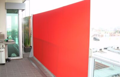 Sideline Retractable Privacy Screen