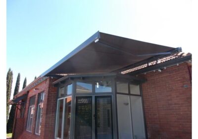 Aluxor Toga Folding Arm Awning