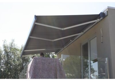 Aluxor Stratos 3 Folding arm Awning