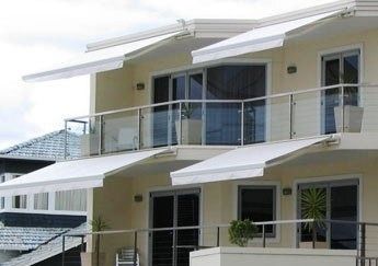 Aluxor Toga Folding Arm Awning